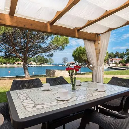 Amfora Plava Laguna Apartment Umag