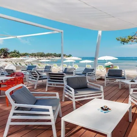 Apartment Amfora Plava Laguna