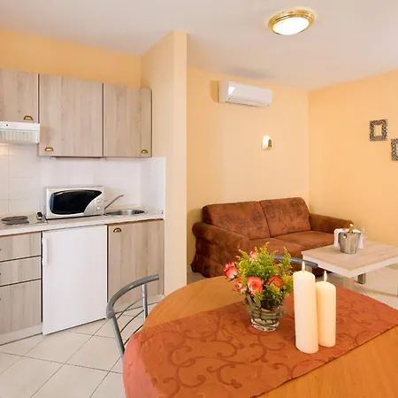 Amfora Plava Laguna Умаг