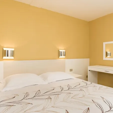 Amfora Plava Laguna アパート