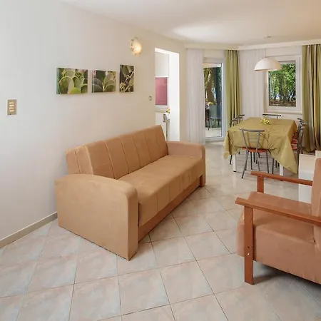 Amfora Plava Laguna Apartment *