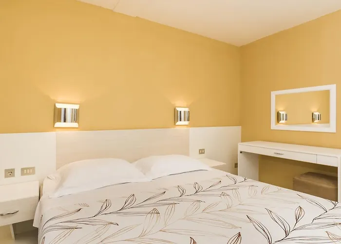 Amfora Plava Laguna Apartment