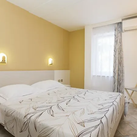 Amfora Plava Laguna Lejlighed