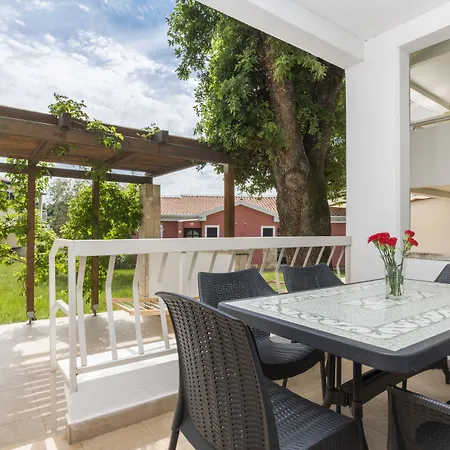 Amfora Plava Laguna אומאג