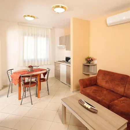 דירה Amfora Plava Laguna אומאג